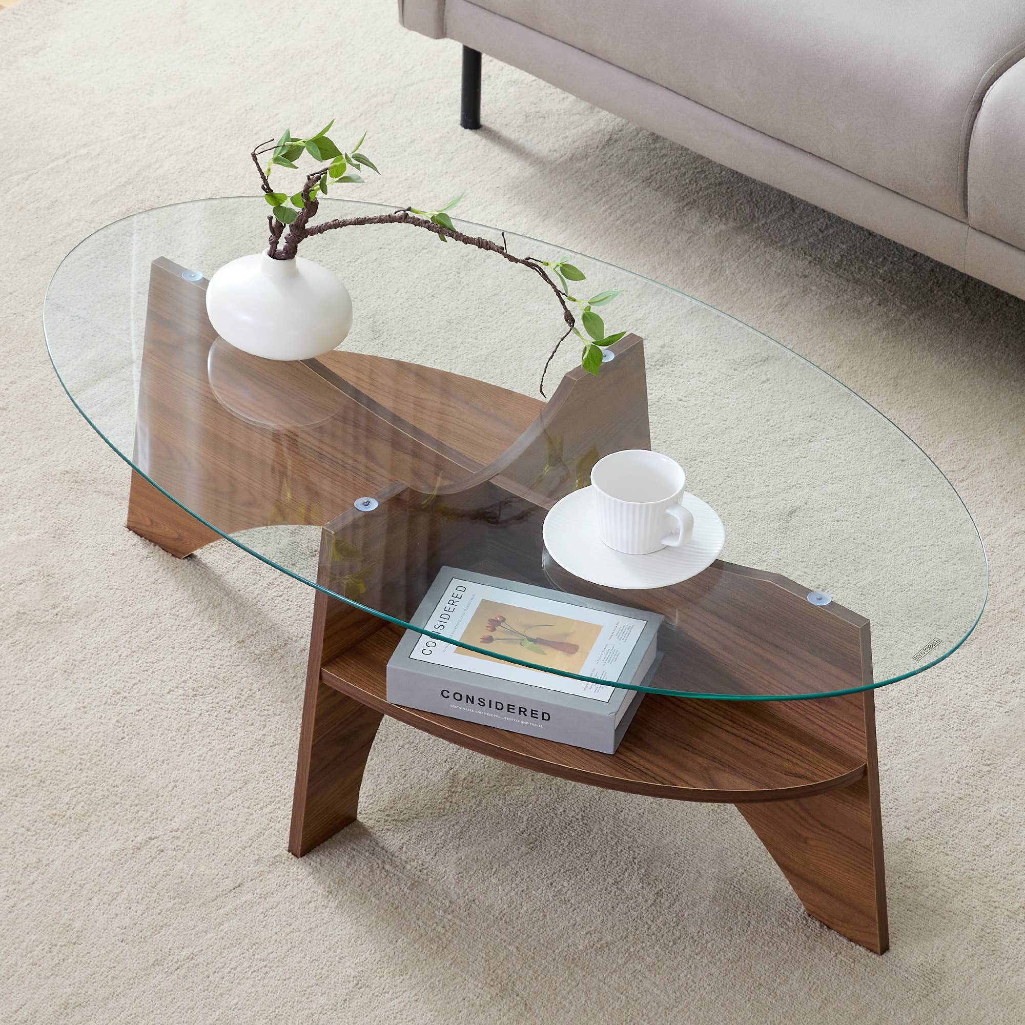 Table basse ovale en verre trempé avec étagère — Noyer