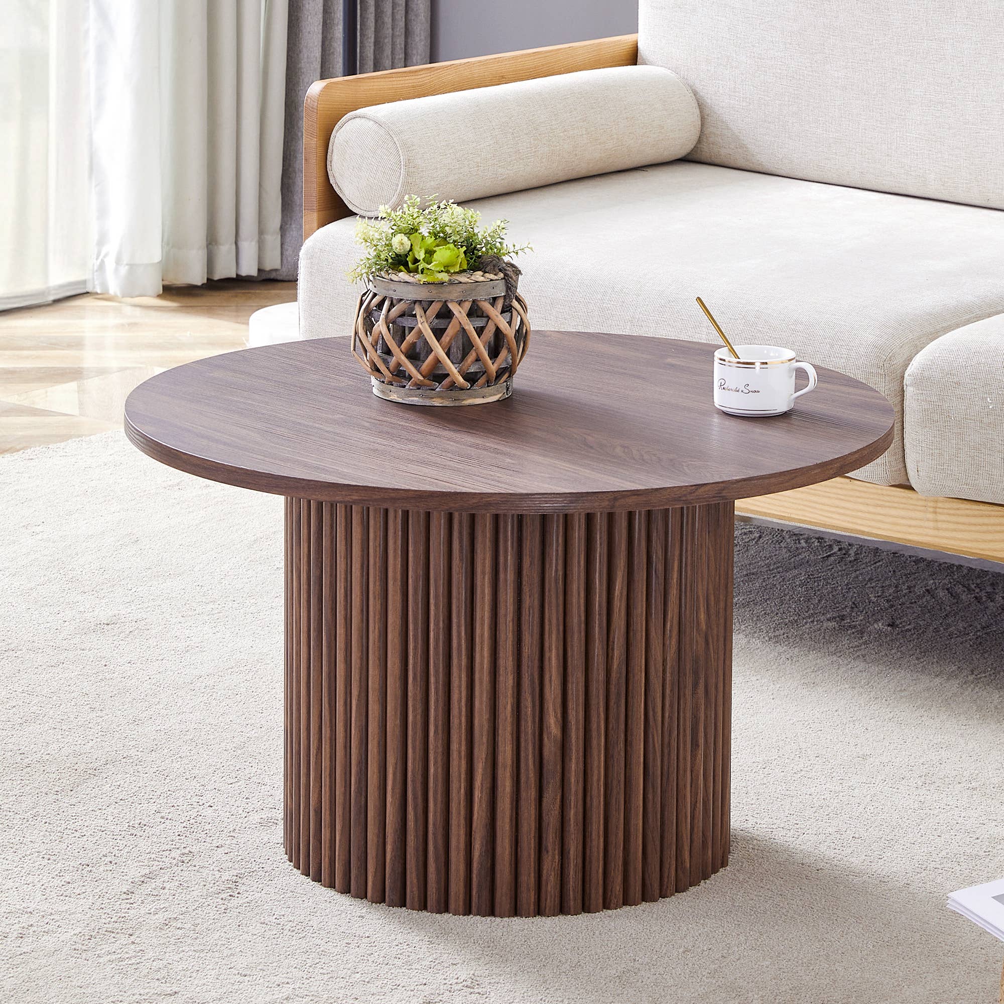 Table basse ronde 27,5 po, colonne romaine — Noyer